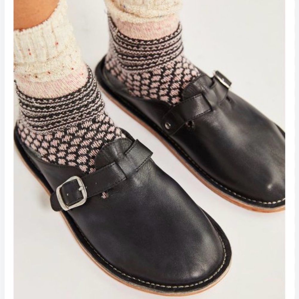 Free People Benson Buckle Mule Navy Blue Sz 36 Leather Slides